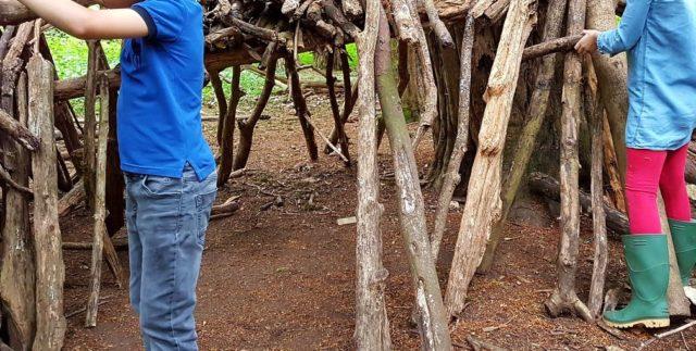 girl-and-boy-outdoor-gcc03a37b0_1280