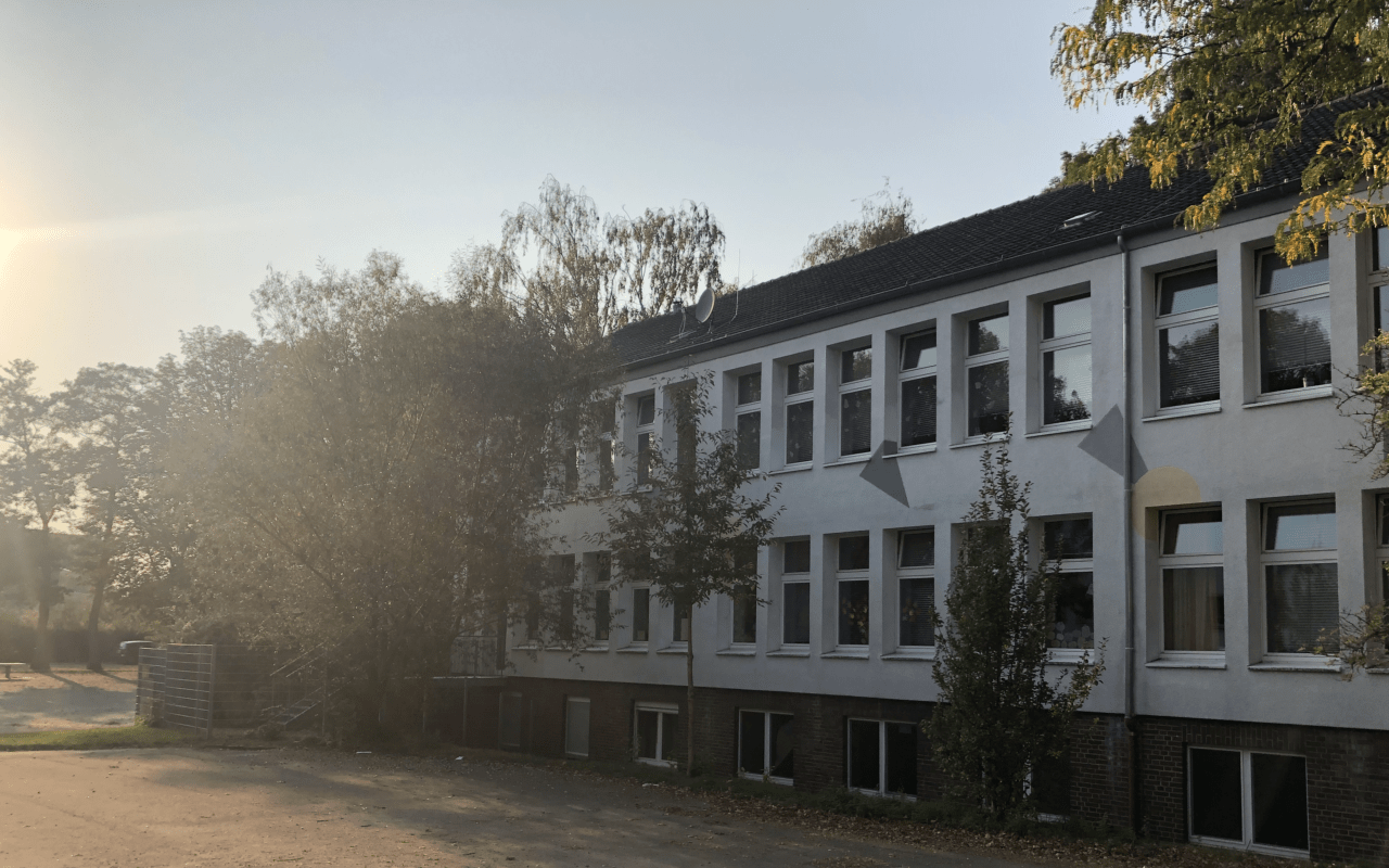 kgs_schulhof1_haus1